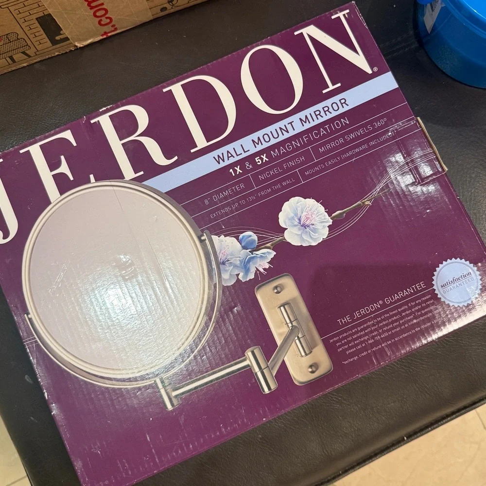 Jerdon Make up Wall-Mounted Mirror